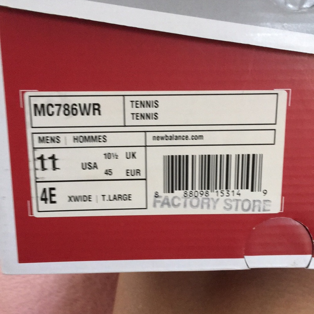 New Balance Tennis shoe 👟 - Picture 4 of 4